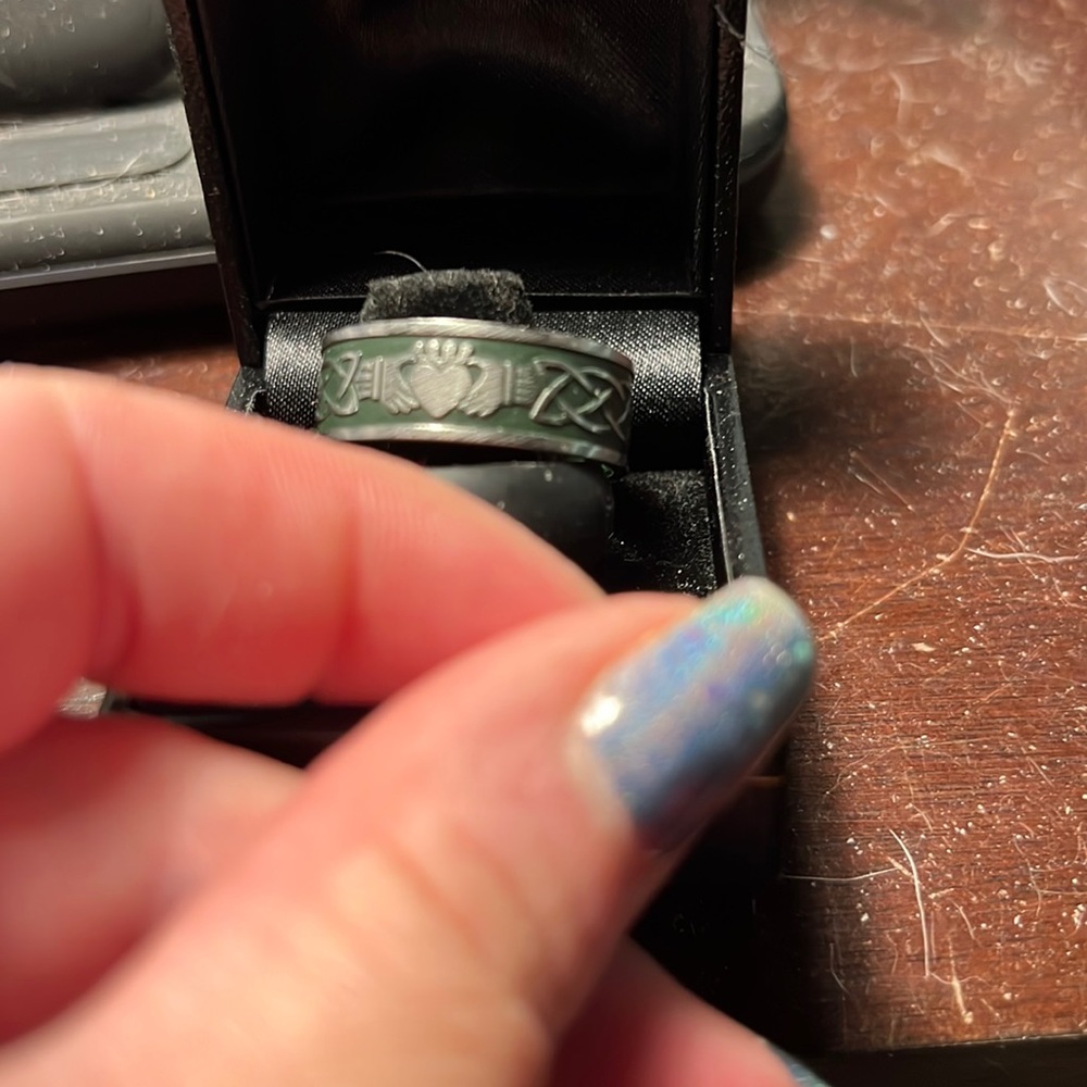 Tungsten and jade claddagh